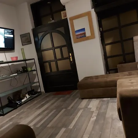 Matica Srpska Centar Sa Parkingom